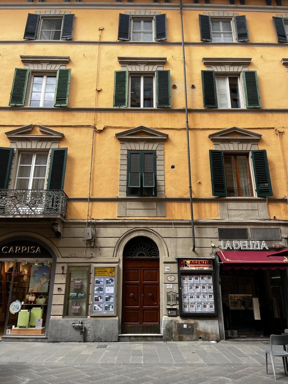 Corso Italia Pisa Smart Rooms Bagian luar foto
